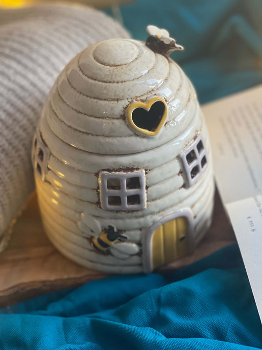 Rustic Beehive Cream Wax Burner