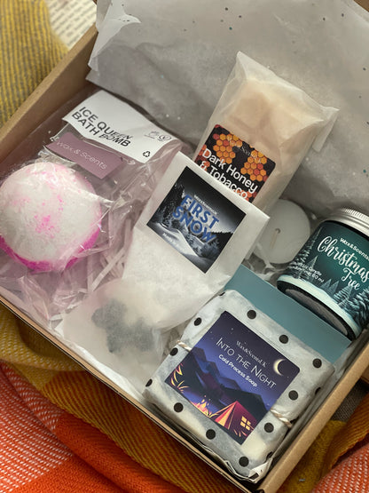 Snow is Falling Gift Box